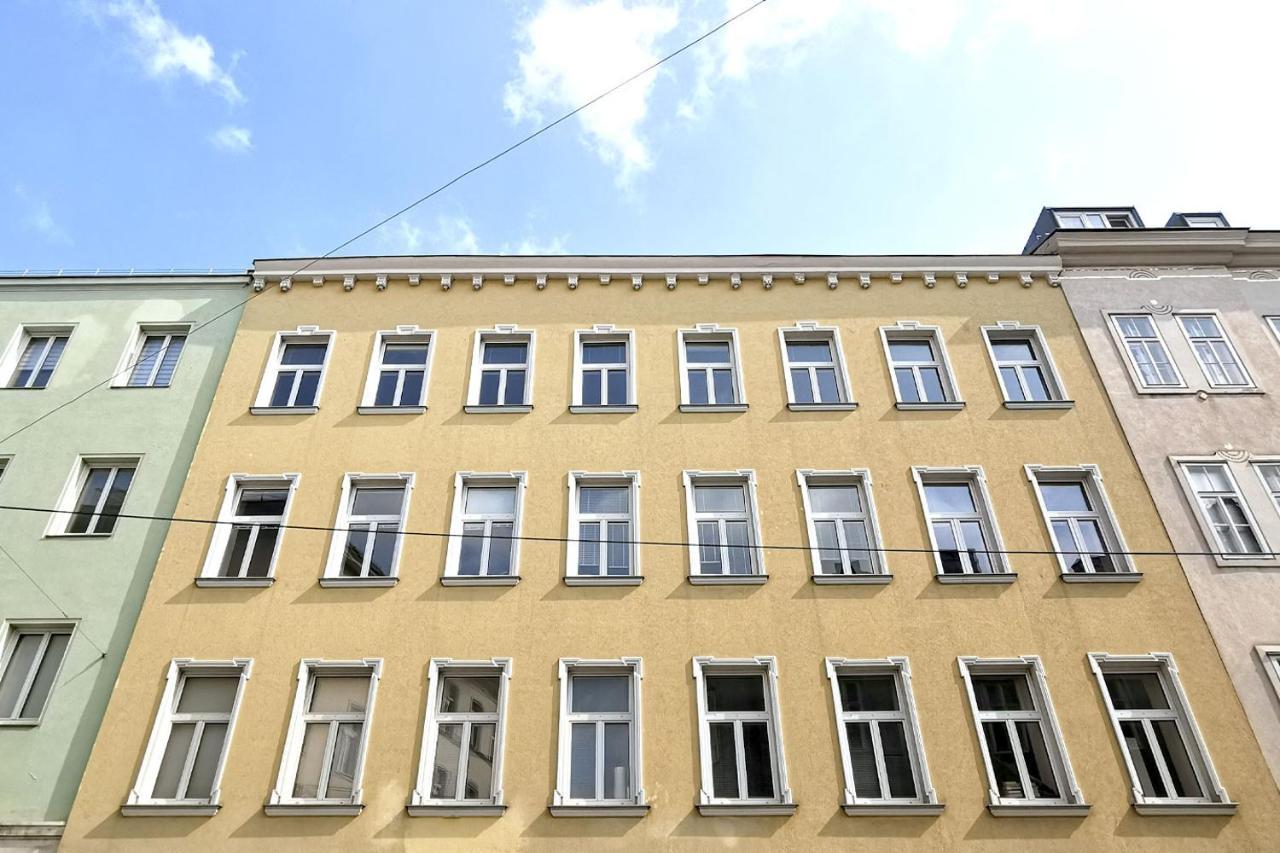 Vienna Palm Apartments Экстерьер фото
