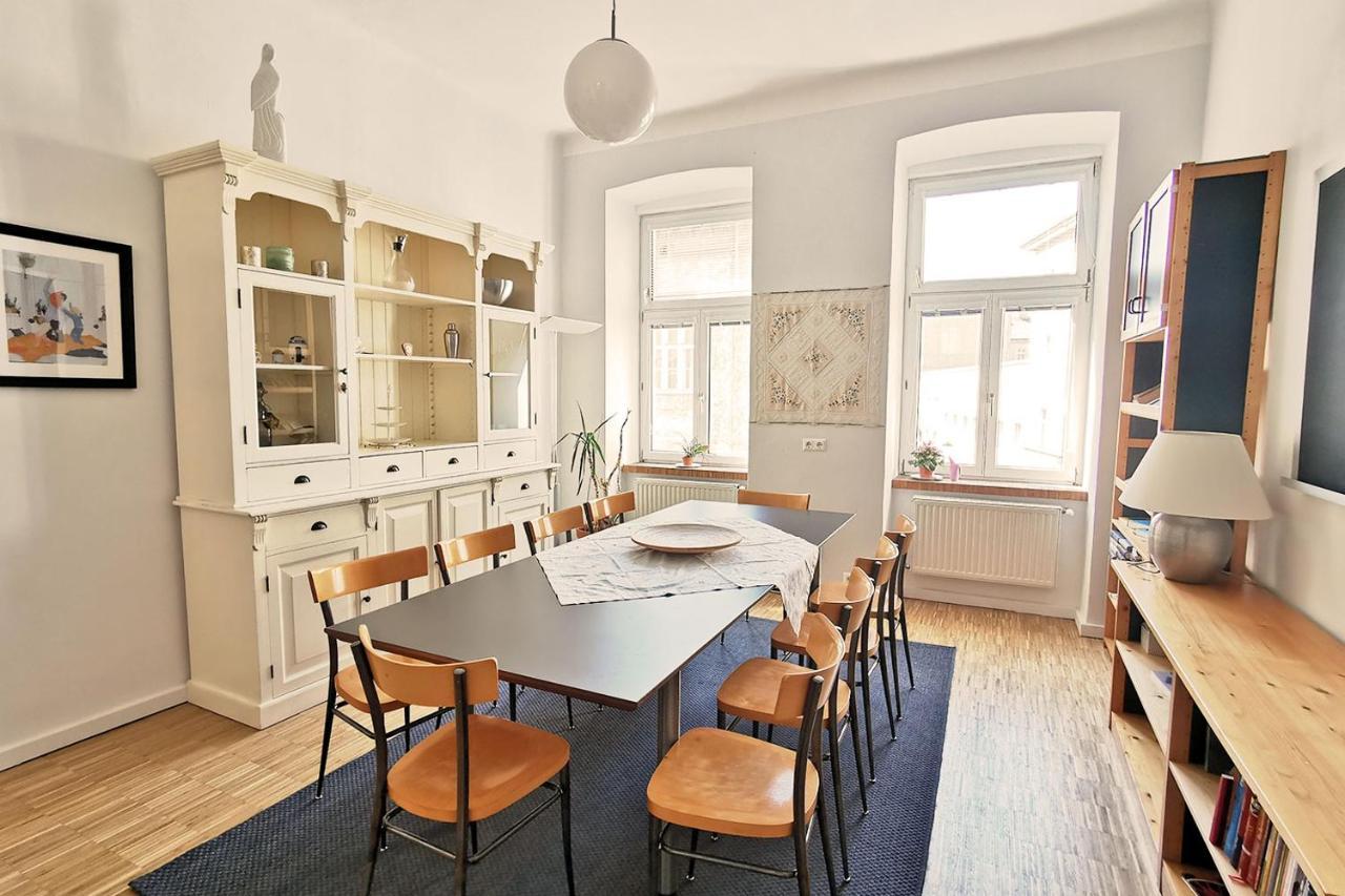 Vienna Palm Apartments Экстерьер фото