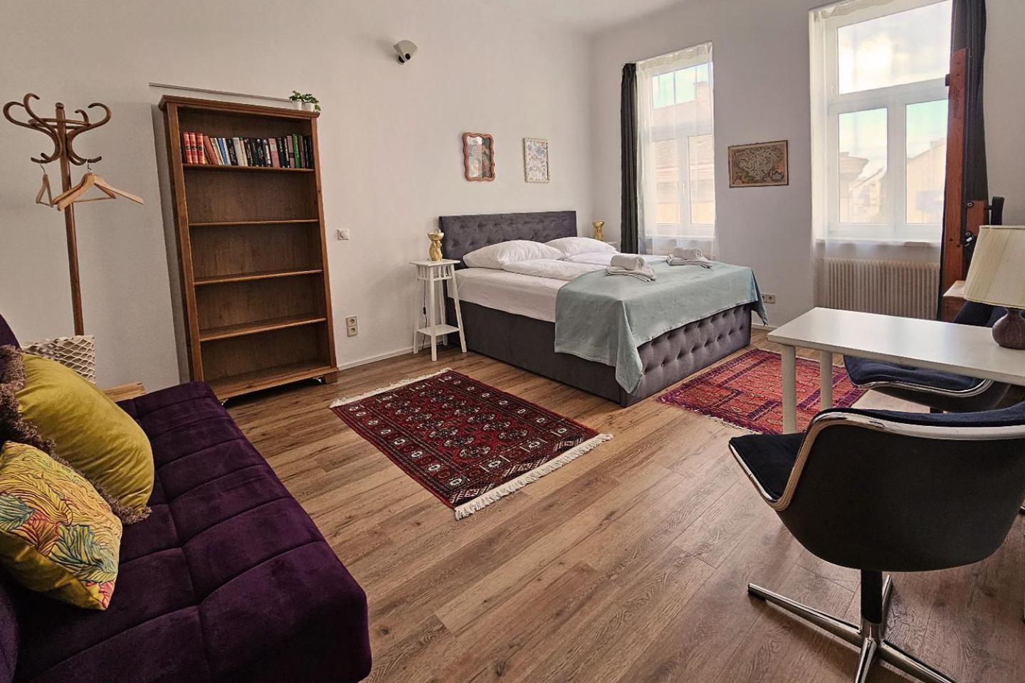 Vienna Palm Apartments Экстерьер фото